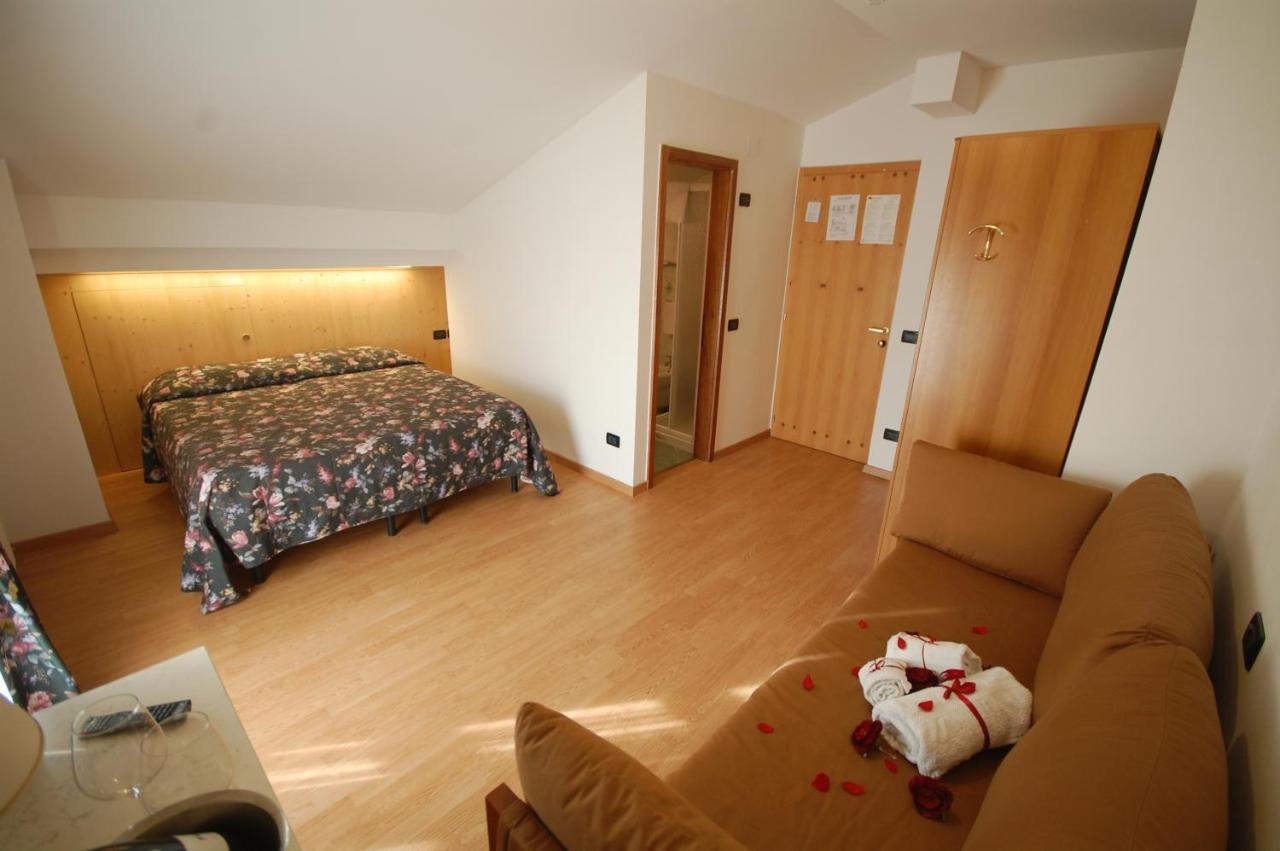 Chalet Fiocco Di Neve Pinzolo Værelse billede