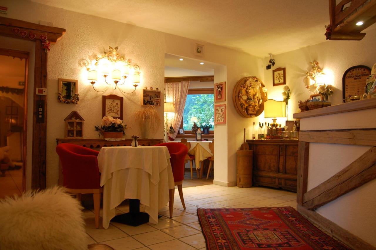 Chalet Fiocco Di Neve Pinzolo Eksteriør billede