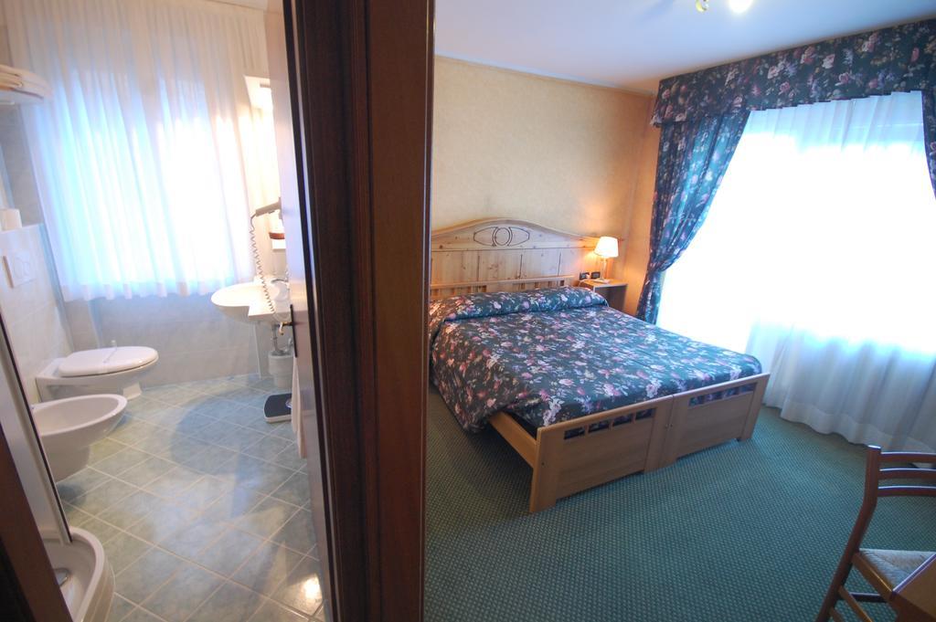 Chalet Fiocco Di Neve Pinzolo Eksteriør billede