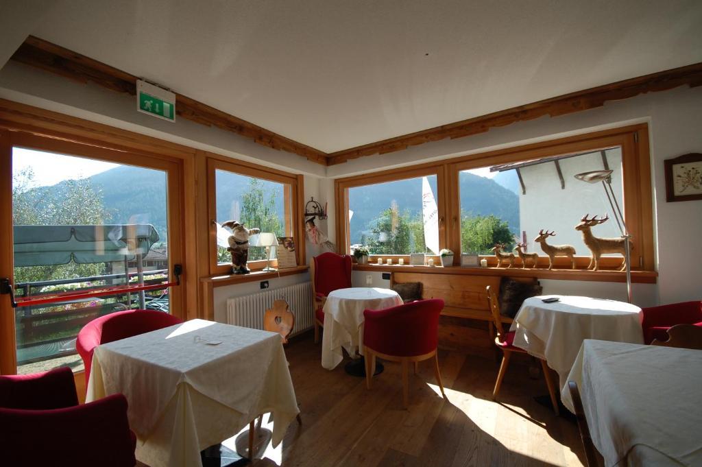 Chalet Fiocco Di Neve Pinzolo Eksteriør billede